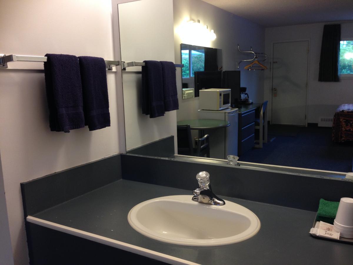 Plains Motor Inn Stettler Dış mekan fotoğraf