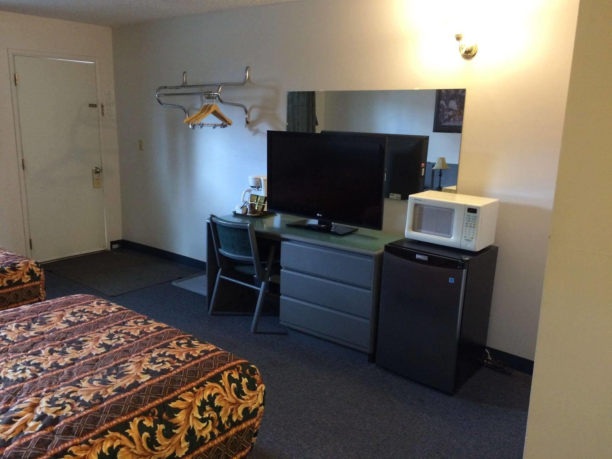 Plains Motor Inn Stettler Dış mekan fotoğraf