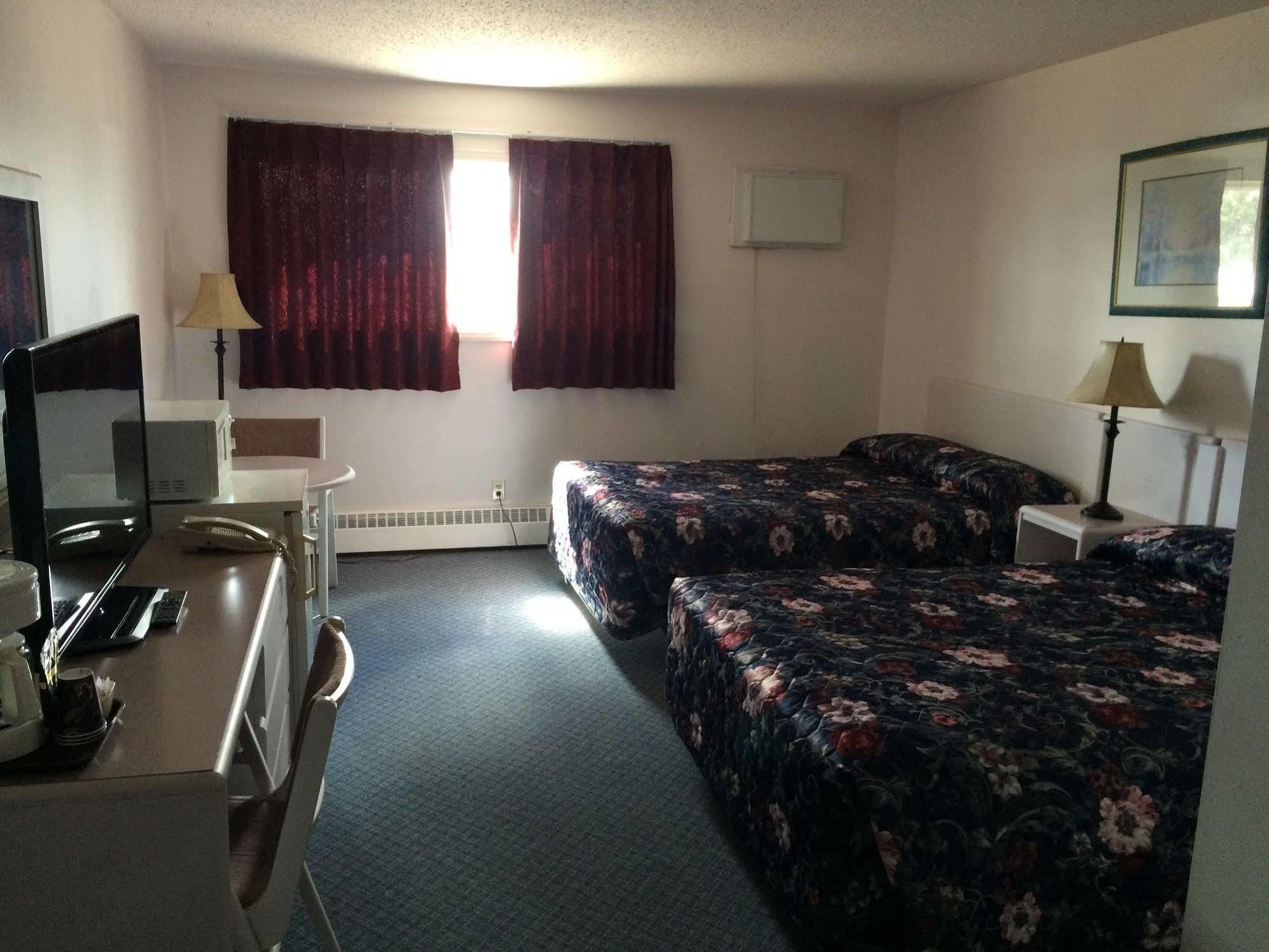 Plains Motor Inn Stettler Dış mekan fotoğraf